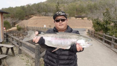 フィッシングレイクたかみや 釣果