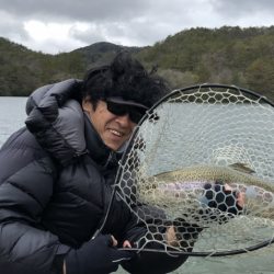 フィッシングレイクたかみや 釣果