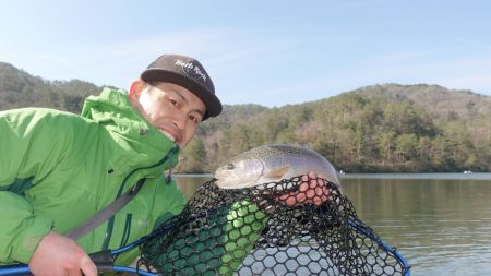 フィッシングレイクたかみや 釣果