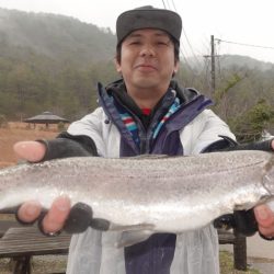 フィッシングレイクたかみや 釣果