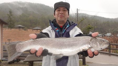 フィッシングレイクたかみや 釣果