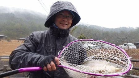 フィッシングレイクたかみや 釣果