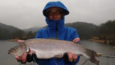 フィッシングレイクたかみや 釣果