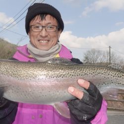 フィッシングレイクたかみや 釣果