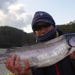 フィッシングレイクたかみや 釣果