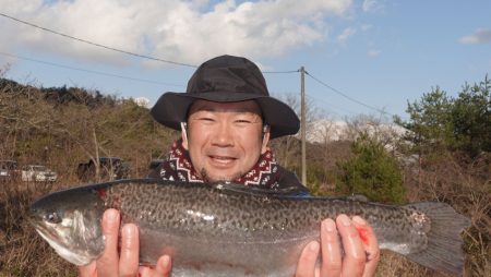 フィッシングレイクたかみや 釣果