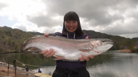 フィッシングレイクたかみや 釣果