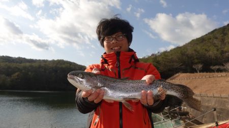 フィッシングレイクたかみや 釣果