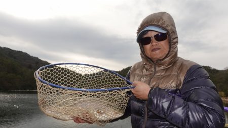フィッシングレイクたかみや 釣果