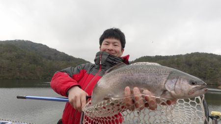 フィッシングレイクたかみや 釣果