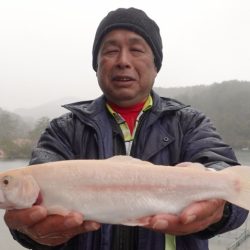 フィッシングレイクたかみや 釣果