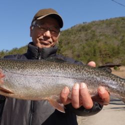 フィッシングレイクたかみや 釣果