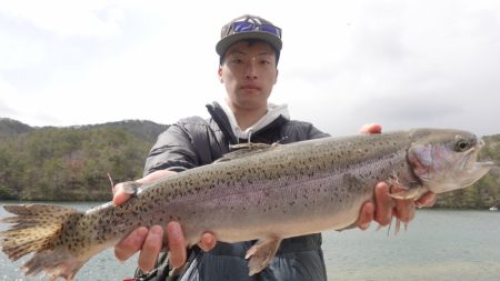 フィッシングレイクたかみや 釣果