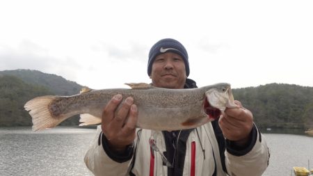 フィッシングレイクたかみや 釣果