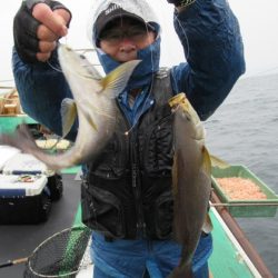 真祐丸 (しんゆうまる) 釣果