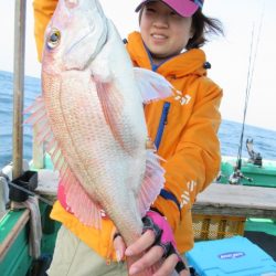 真祐丸 (しんゆうまる) 釣果