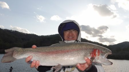 フィッシングレイクたかみや 釣果