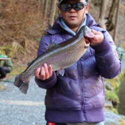 小菅トラウトガーデン 釣果