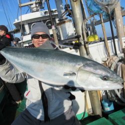 真祐丸 (しんゆうまる) 釣果