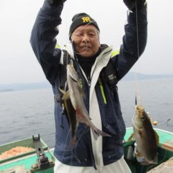 真祐丸 (しんゆうまる) 釣果