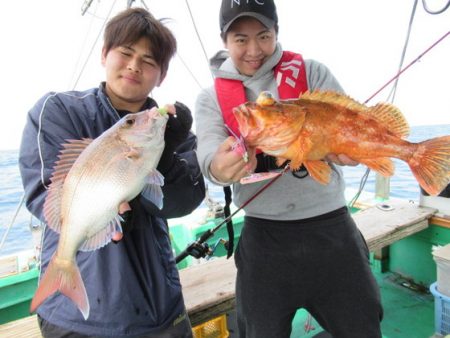 真祐丸 (しんゆうまる) 釣果