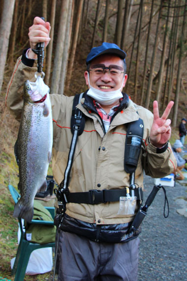 小菅トラウトガーデン 釣果