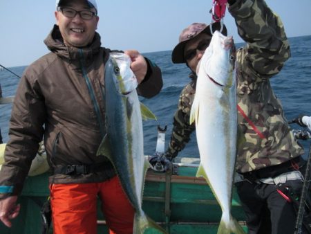 真祐丸 (しんゆうまる) 釣果