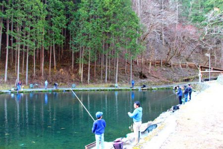 小菅トラウトガーデン 釣果