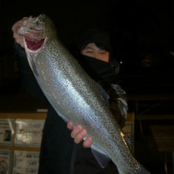 としまえんフィッシングエリア 釣果