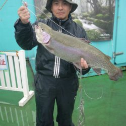 としまえんフィッシングエリア 釣果