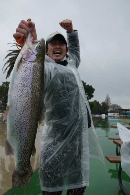としまえんフィッシングエリア 釣果