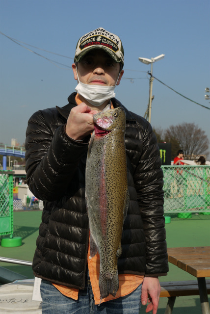 としまえんフィッシングエリア 釣果