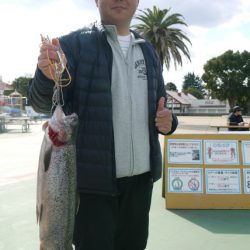 としまえんフィッシングエリア 釣果