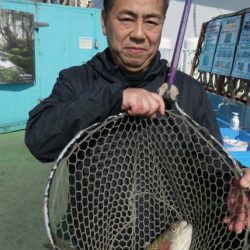 としまえんフィッシングエリア 釣果