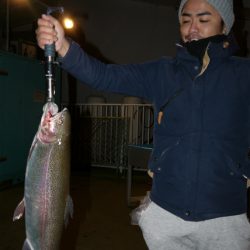 としまえんフィッシングエリア 釣果