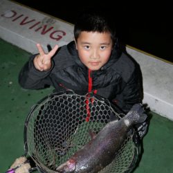 としまえんフィッシングエリア 釣果