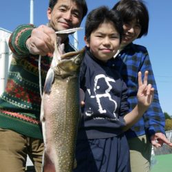 としまえんフィッシングエリア 釣果