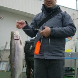 としまえんフィッシングエリア 釣果