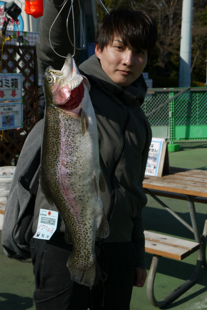 としまえんフィッシングエリア 釣果