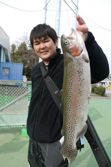 としまえんフィッシングエリア 釣果