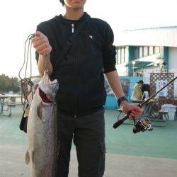 としまえんフィッシングエリア 釣果