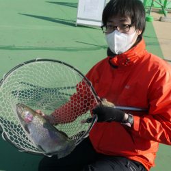 としまえんフィッシングエリア 釣果