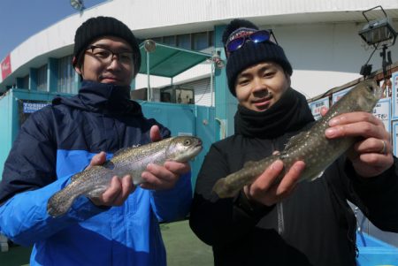 としまえんフィッシングエリア 釣果
