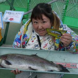 としまえんフィッシングエリア 釣果