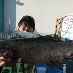 としまえんフィッシングエリア 釣果