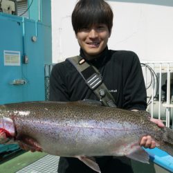 としまえんフィッシングエリア 釣果