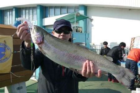 としまえんフィッシングエリア 釣果