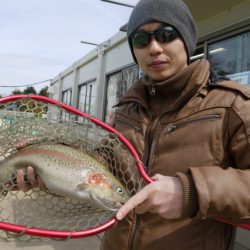 としまえんフィッシングエリア 釣果