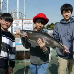 としまえんフィッシングエリア 釣果