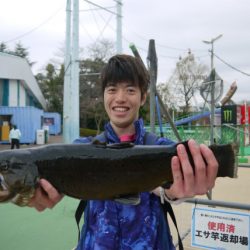 としまえんフィッシングエリア 釣果